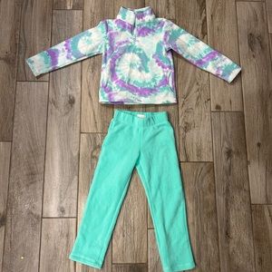 Tie dye warm outfit